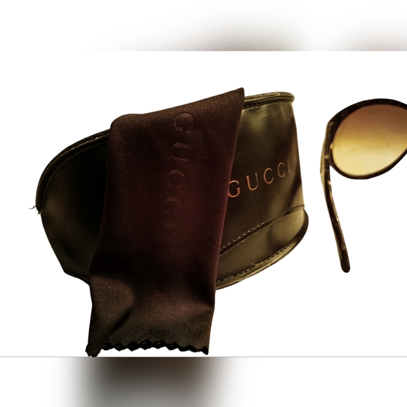Rare vintage Gucci sunglasses with original case and dust cloth discontinued - Picture 6 of 8